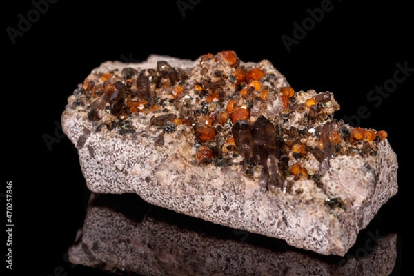Fototapeta macro mineral stone Grossular, Garnet, Epidote on a black background