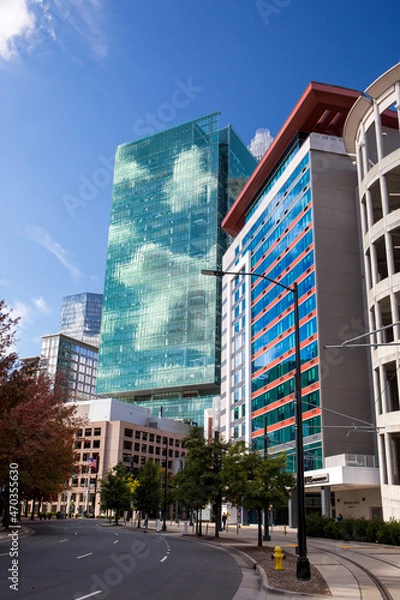 Fototapeta Urban Street Scene in Uptown Charlotte, North Carolina 