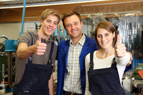 Fototapeta Ausbilder mit Azubis