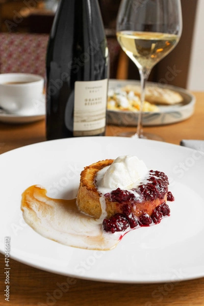 Fototapeta French toast with vanilla ice cream and raspberry jam