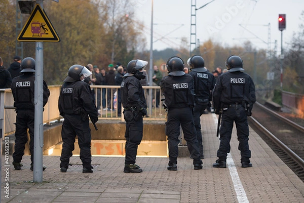 Fototapeta Bereitschaftspolizei