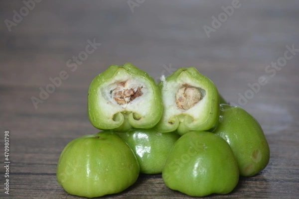Fototapeta Syzygium aqueum is a species of Myrtaceae family, locally known as Jambu AIr Merah-Red and Jambu Air Hijau-Green, and Its common names include watery rose apple,  names like water apple and bell fruit