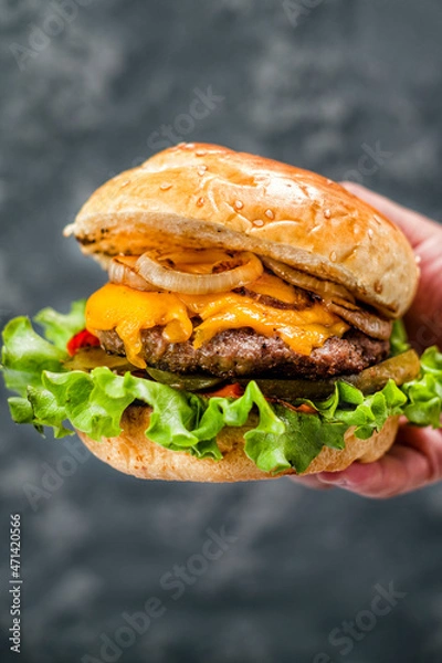 Fototapeta hand cheeseburger