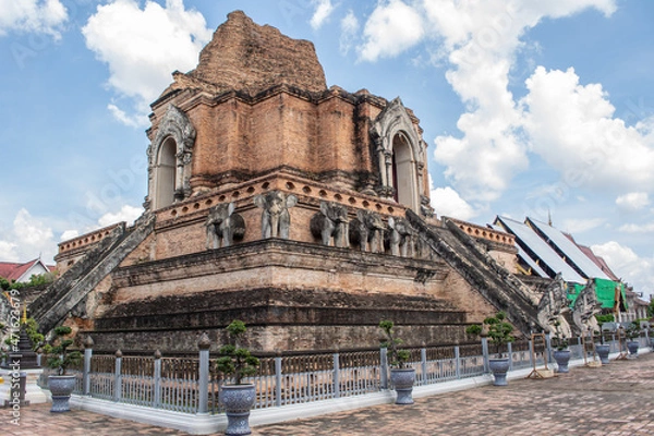 Obraz Within Wat Chedi Luang is temple of the big stupa or temple of the royal stupa that is a Buddhist temple in the historic center in Chiang Mai province of Thailand.