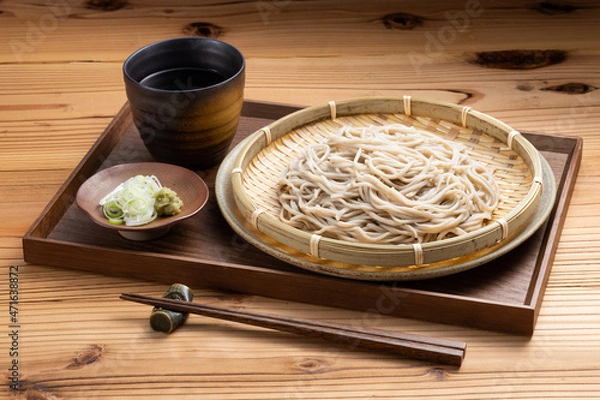 Obraz 蕎麦の香り漂う打ち立てのざるそば