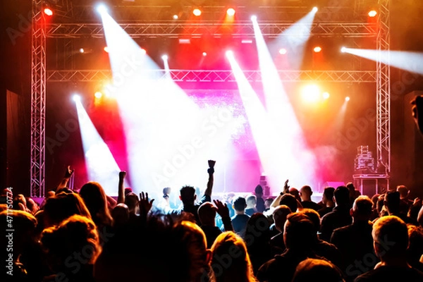 Obraz crowd of people dancing at concert