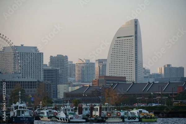 Obraz コロナは終わったか？横浜に人があふれてる。つられて山下公園へ。観光地、確かに綺麗なところだ、