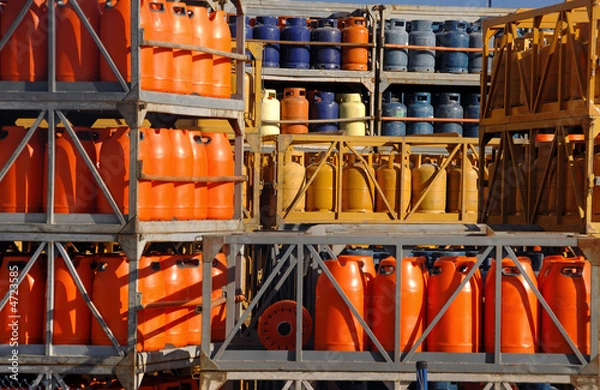 Obraz Stos butli gazowych