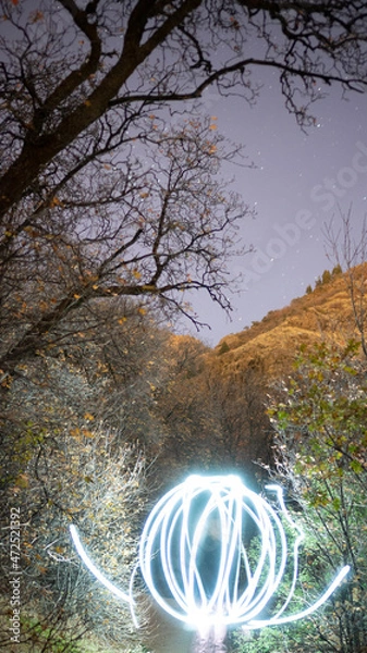 Fototapeta think different