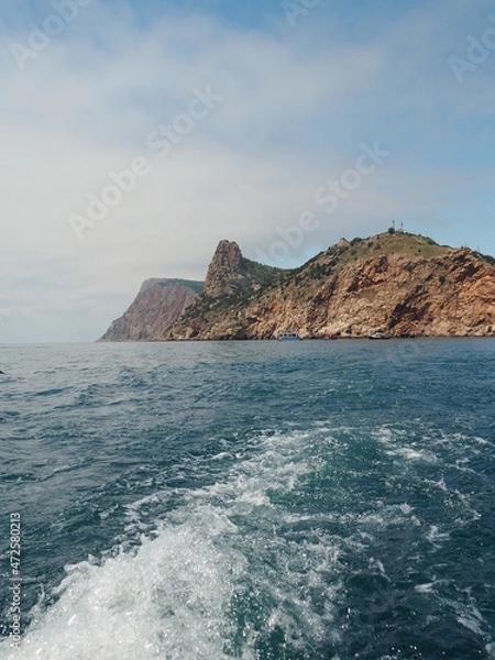Obraz WALKING BY THE SEA
