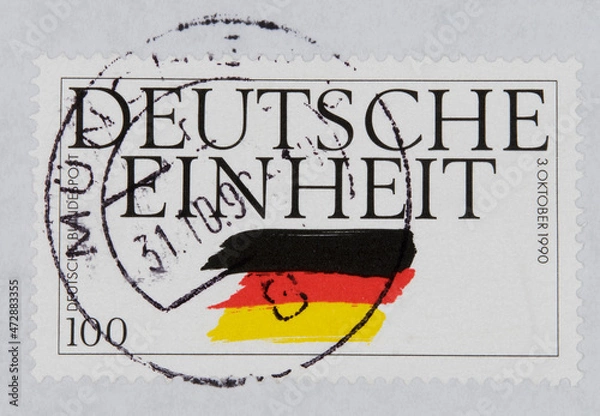 Fototapeta briefmarke stamp vintage retro gebraucht used gestempelt frankiert cancel papier paper deutschland 3. oktober deutsche einheit unity 100 flagge fahne schwarz rot gelb gold