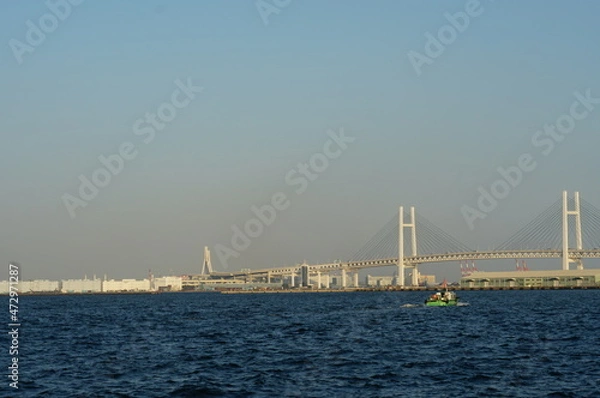 Fototapeta 横浜、港、海、自然。　横浜は変わらずに輝いています。