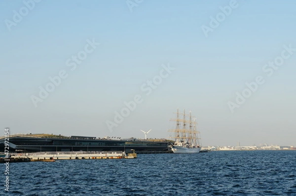 Fototapeta 横浜、港、海、自然。　横浜は変わらずに輝いています。