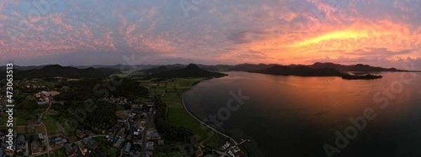 Fototapeta 山陰海岸国定公園　京丹後市久美浜湾　龍の様な夕景　パノラマ