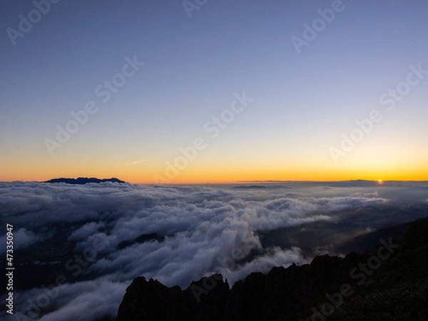 Obraz 阿蘇山高岳山頂からの朝焼け