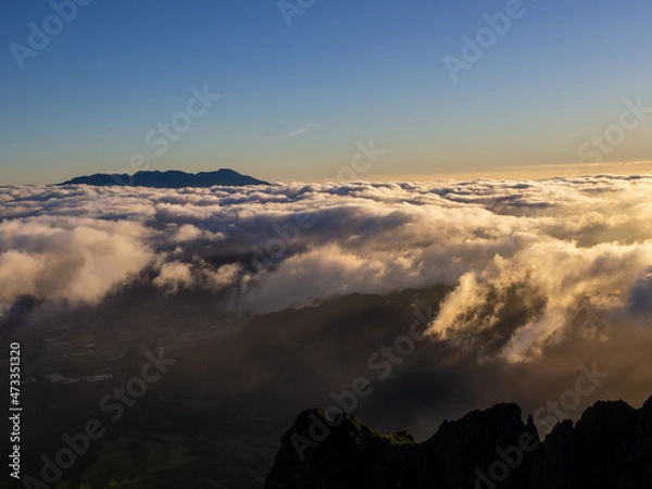 Fototapeta 阿蘇山高岳山頂からの朝焼け