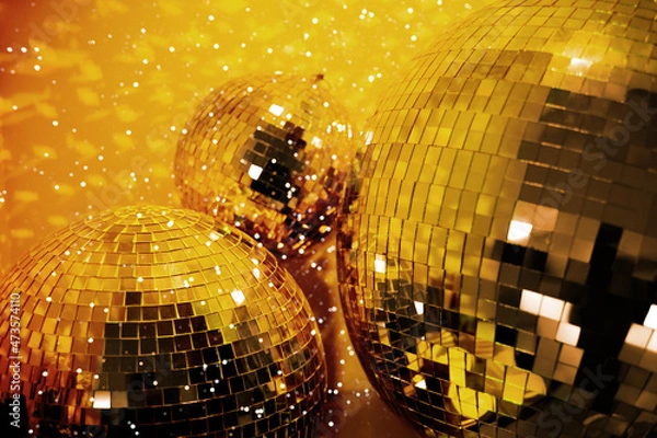 Obraz Gold colored disco ball baubles