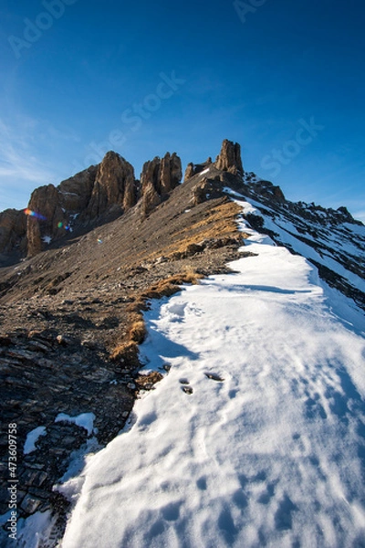 Fototapeta snow covered rocks