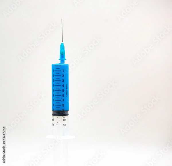 Fototapeta syringe with liquid