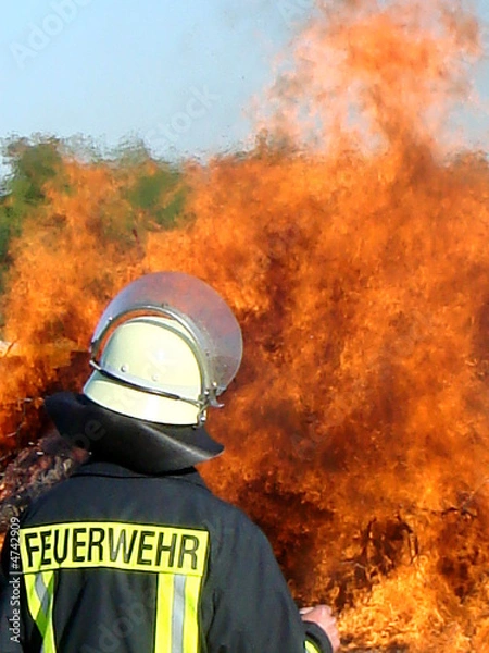 Obraz firefighter and flames 11