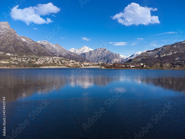 Fototapeta Beautiful reflection of Mountains and clouds in lake water