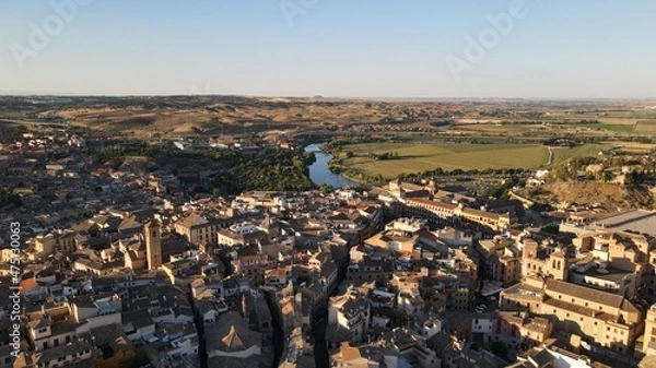 Obraz Nice aerial image of the city of Toledo, with the cathedral and the old town. River that surrounds the city