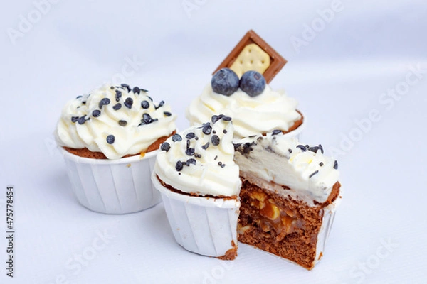 Obraz Tasty cupcakes on stand