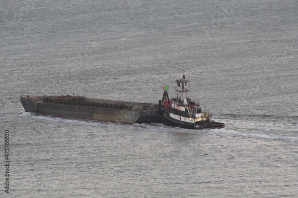 Obraz barge in the harbor