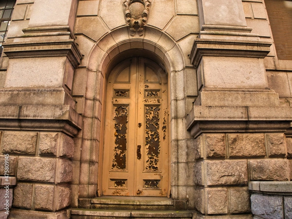 Fototapeta 歴史的扉