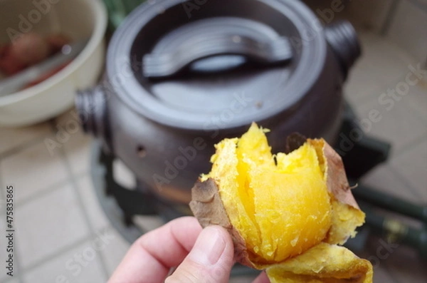 Obraz 新鮮ないもを焼いたおいしい食べ物
焼き芋