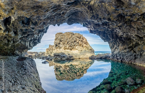 Obraz Volcanic Cavern at beach Charco Azul - El Hierro, Canary Islands