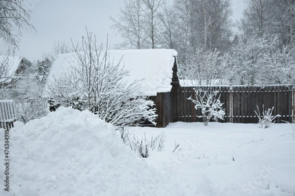 Obraz snow covered house
