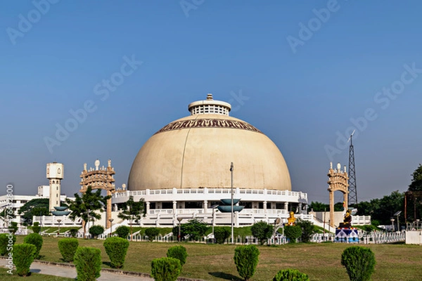 Obraz Deekshabhoomi is a sacred monument of 'Navayana' Buddhism located at Nagpur city .