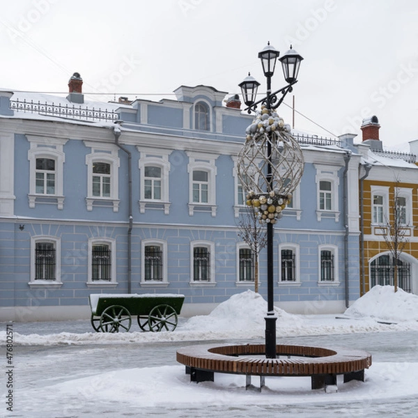 Fototapeta School street in winter. This is one of the pedestrian zones of Moscow, where the appearance of the city of the 19th century has been preserved. Part of the ensemble Rogozhskaya Yamskaya Sloboda