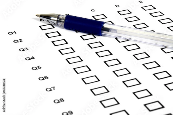 Obraz pen on question paper