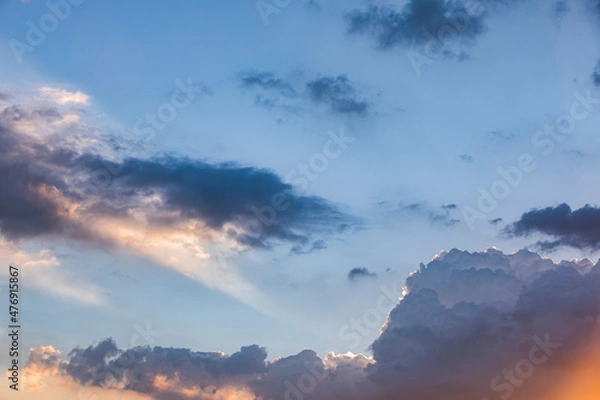 Obraz 구름 사이로 비추는 햇빛