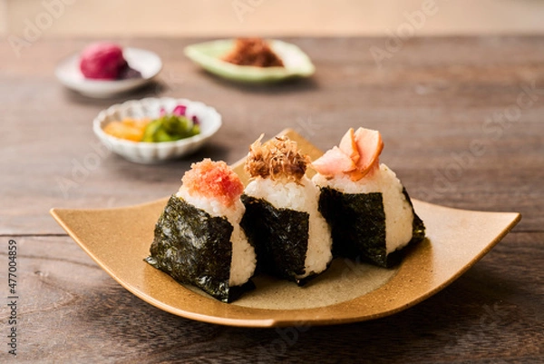 Obraz おむすびと漬物