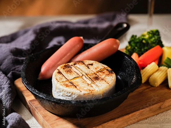 Obraz カマンベールチーズのある食卓