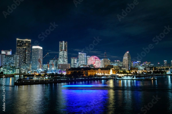 Fototapeta 神奈川県横浜市大さん橋から見たみなとみらいの夜景