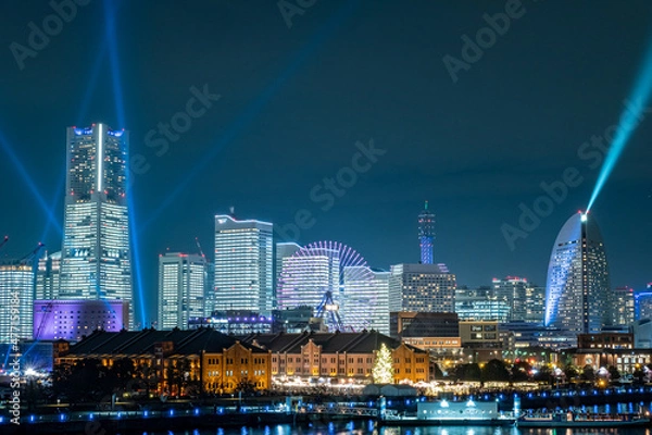 Fototapeta 神奈川県横浜市大さん橋から見たみなとみらいの全館点灯した夜景