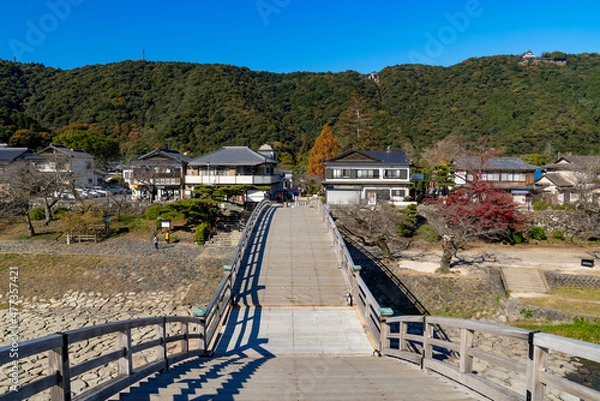 Obraz [山口県]晴天の錦帯橋と岩国城