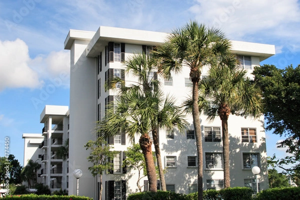 Obraz Tropical Apartment Building