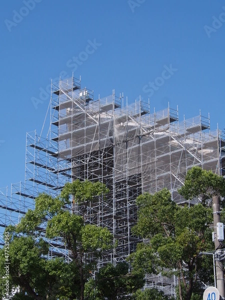 Obraz 巨大な建造物の修理