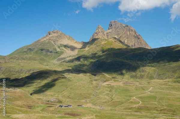 Fototapeta Mountain views of the pyrenees