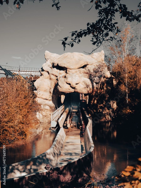 Fototapeta abandoned ride theme park