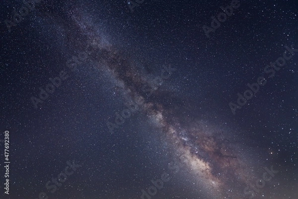 Fototapeta 夏に輝く天の川の中心部を１２０秒の追尾露出撮影