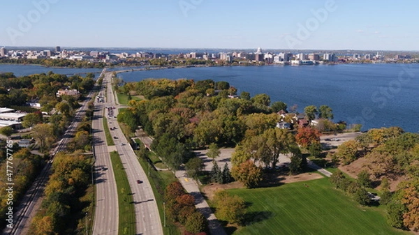 Obraz Drone over John Nolen Drive in Madison, WI during peak fall colors (Wisconsin)