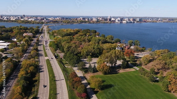 Obraz Drone over John Nolen Drive in Madison, WI during peak fall colors (Wisconsin)