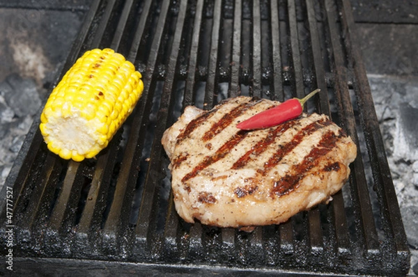 Fototapeta Приготовление стейка на гриле