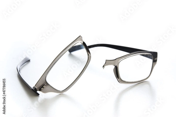 Obraz Złamane okulary